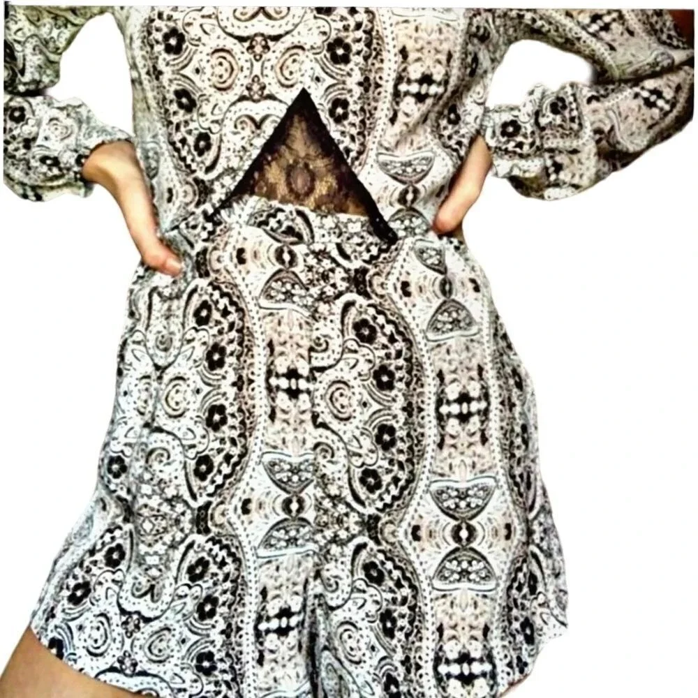 Kendall + Kylie Bohemian Paisley Romper, Long Sleeve Size Small